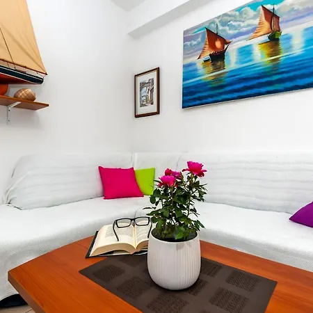 Apartment&rooms Graciela Pensión 3*